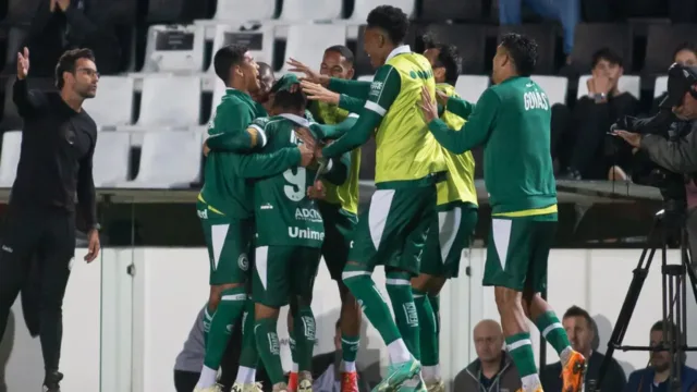 Goiás vence o Operário-PR fora de casa e engata a segunda vitória seguida