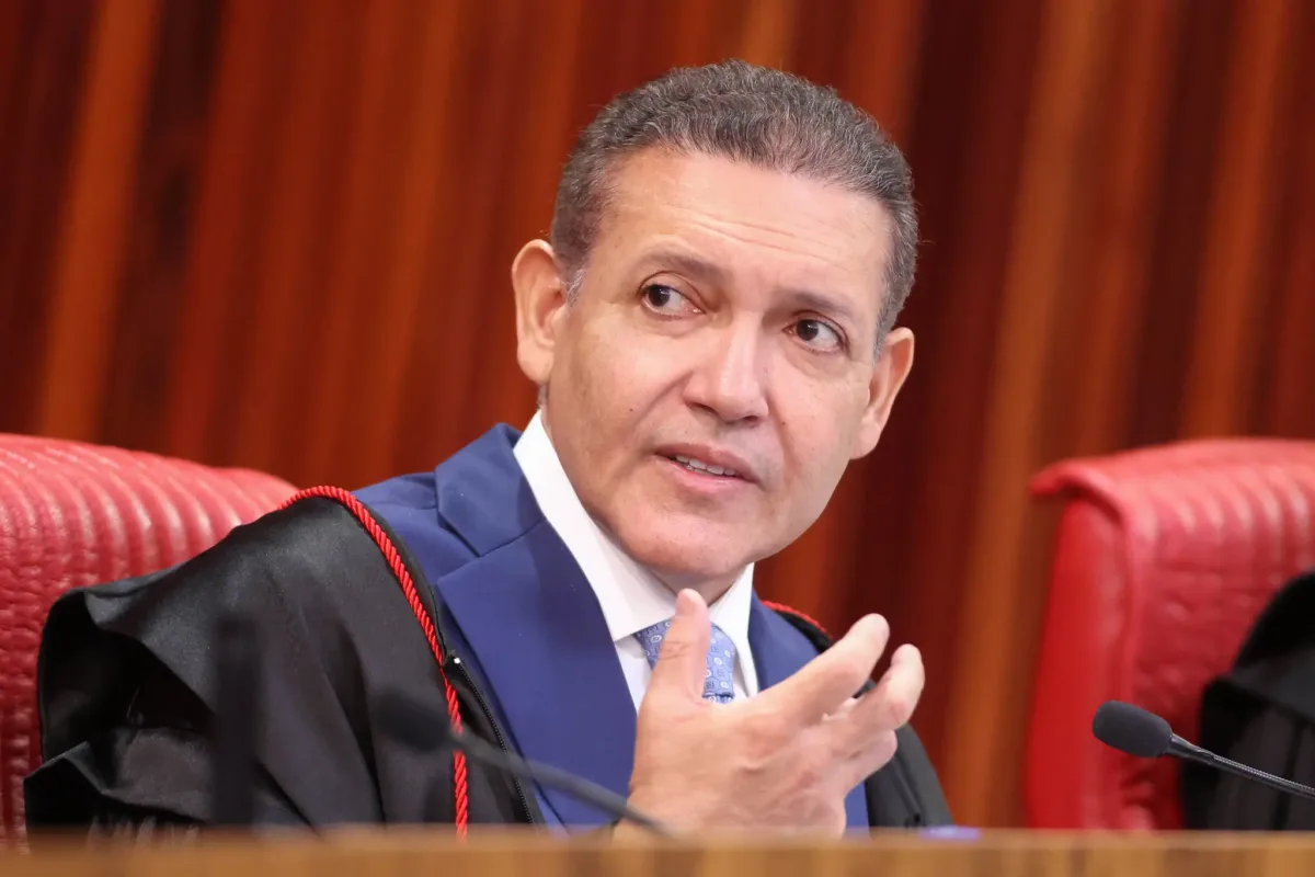 nunes-marques-determina-apuracao-sobre-canal-‘exercito-do-lula’-no-whatsapp