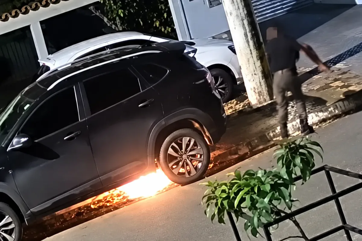 ‘meu-mundo-caiu’:-empresaria-tem-carro-e-loja-incendiados-pelo-ex-apos-termino-em-senador-canedo
