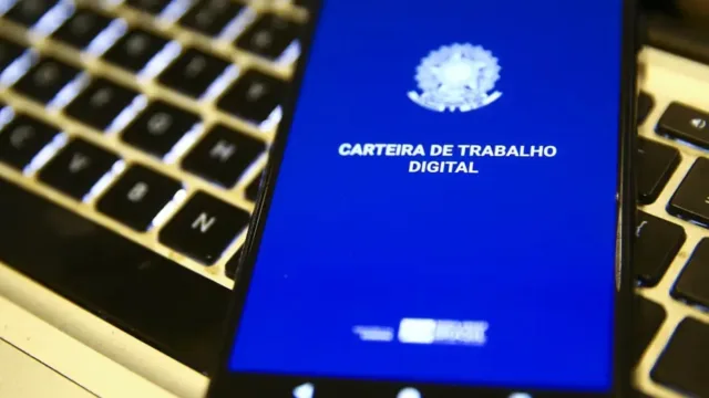 Empresas ofertam 2,4 mil vagas de emprego para diferentes cargos em Aparecida; confira