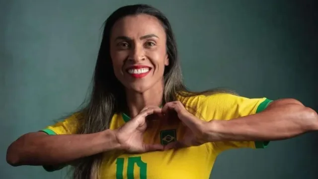 Sétima Copa? Técnico quer Marta preparada para 2027; artilheira vem de lesões na temporada