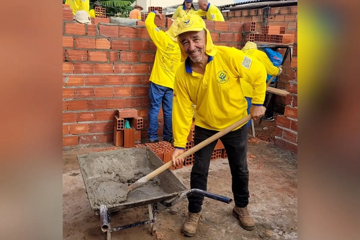 de-tijolo-em-tijolo,-voluntarios-de-goiania-ja-construiram-mais-de-200-casas-para-familias-carentes;-video