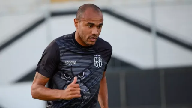 Faz tempo! Última vitória da Ponte Preta sobre o Atlético teve Roger Silva no elenco