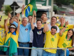Daniel diz que Brasil precisa mudar e critica Lula: “Um governo antiquado, atrasado”