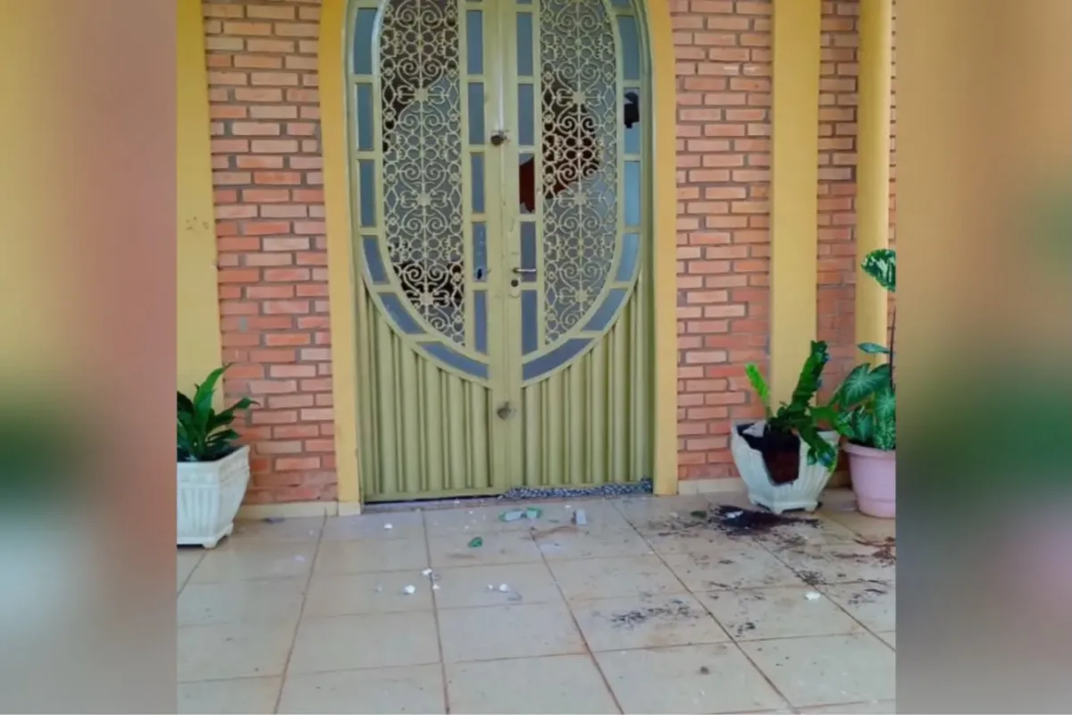 homem-depreda-capelas-em-caldas-novas-e-diz-que-igreja-catolica-esta-‘invertida’;-video
