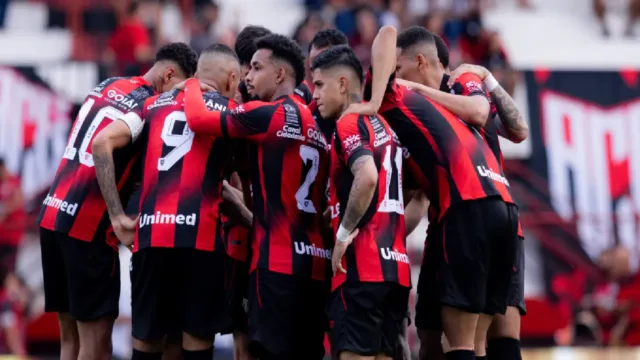 Jogadores do Atlético publicam carta aberta, cobram salários e anunciam greve de entrevistas