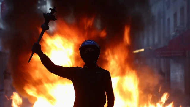 Como protesto estudantil evoluiu na França, levou 500 mil às ruas e mergulhou Paris no caos – G1