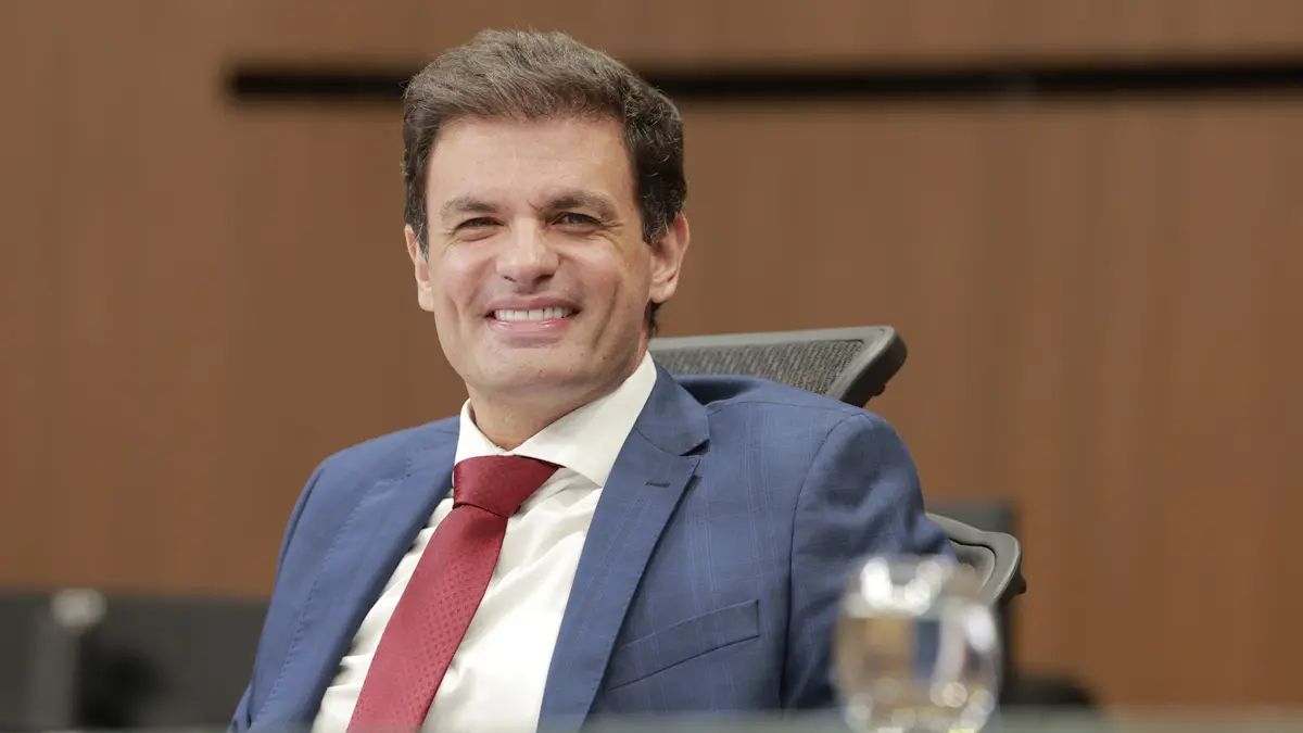 cotado-a-presidencia,-issy-quinan-prega-cautela-sobre-disputa-na-alego:-‘realidade-muito-distante’