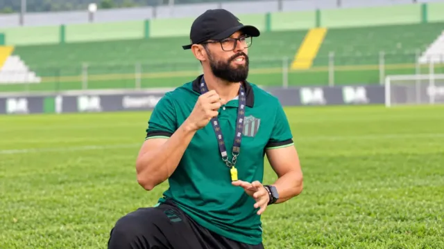 Rio Verde confirma saída de técnico após retorno à elite do futebol goiano