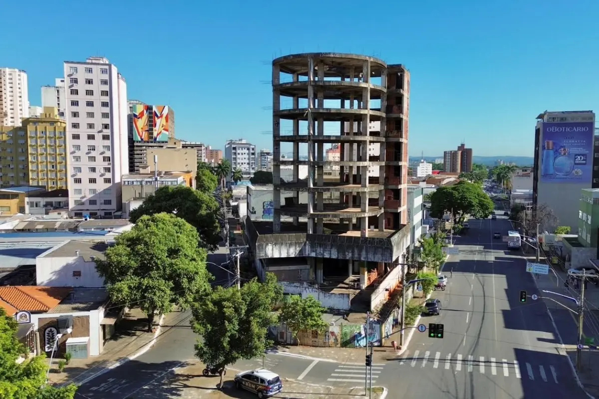 predio-redondo-abandonado-ha-30-anos-no-centro-de-goiania-deve-virar-apartamentos-para-aluguel