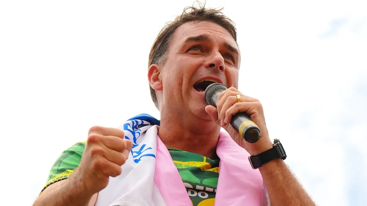 flavio-bolsonaro-diz-que-abre-sigilo-se-lula-abrir-o-de-marcola,-e-campanha-formaliza-condicao-ao-tse