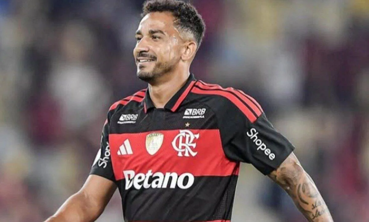 danilo,-do-flamengo,-mostra-recuperacao-de-duas-fraturas-na-mandibula-e-fica-fora-da-copa-libertadores