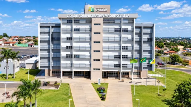 Justiça suspende contrato de R$ 480 mil com escritório de advocacia em Aparecida