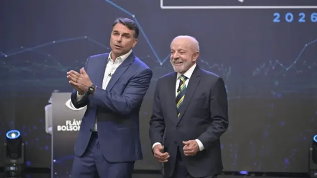 Globo escala 30 jornalistas para checar debate entre Lula e Flávio