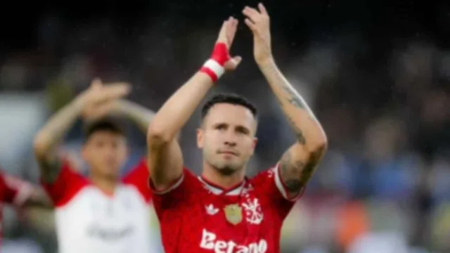 Flamengo empata com o Estudiantes, perde nos pênaltis no Maracanã e é eliminado da Copa Libertadores 2026