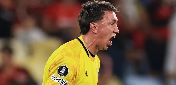 Libertadores: Muslera brilha, Estudiantes bate Fla nos pênaltis e pega Palmeiras na final – UOL