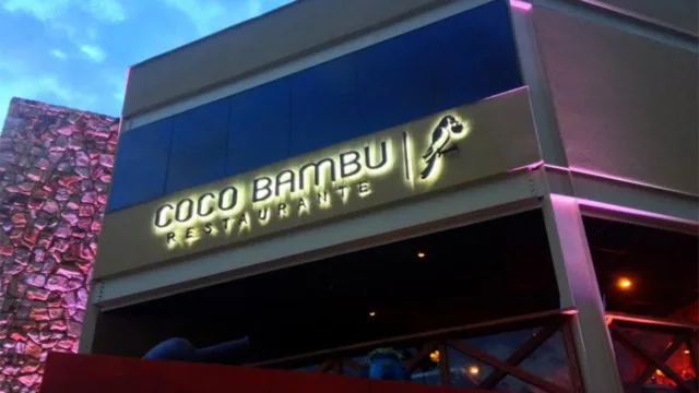 Chamado de “urubu” e proibido de sentar, garçom será indenizado por restaurante de Goiânia