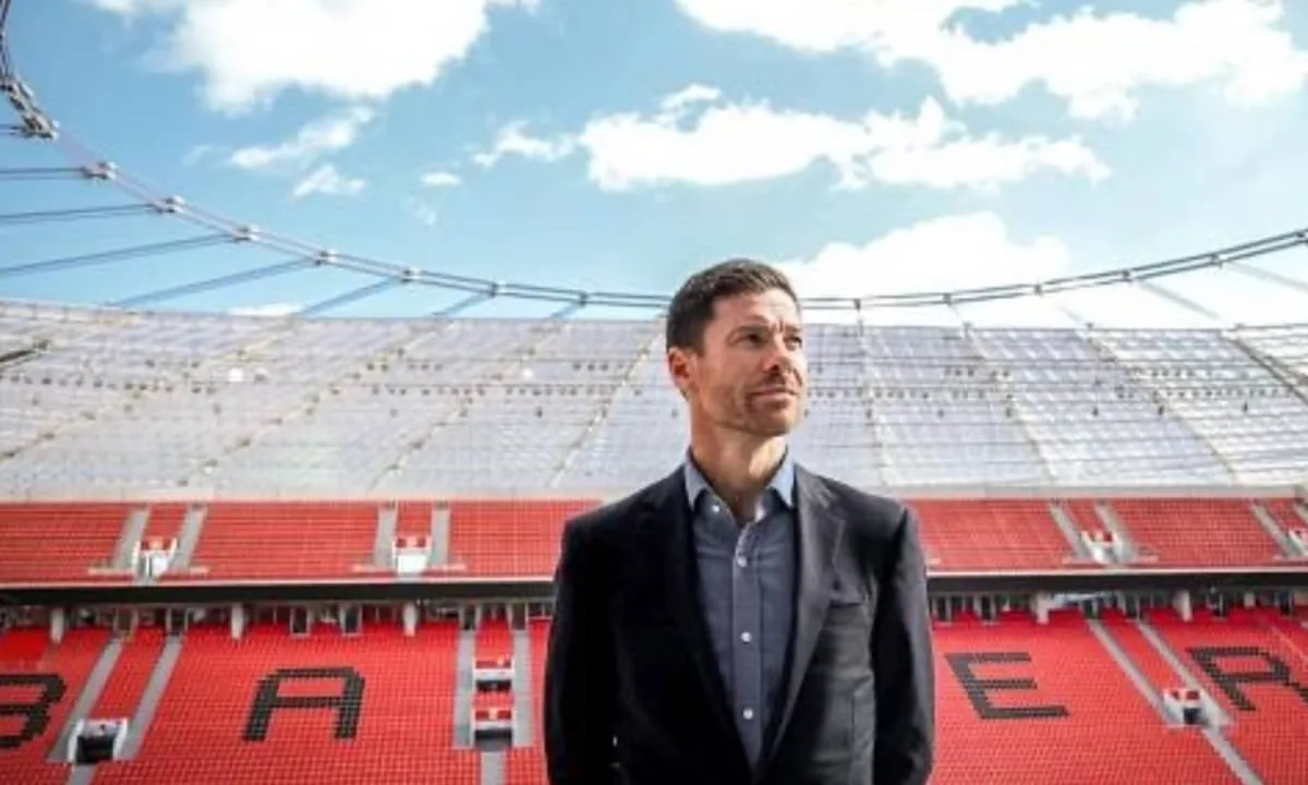 xabi-alonso-compara-mike-penders-a-thibaut-courtois-no-chelsea