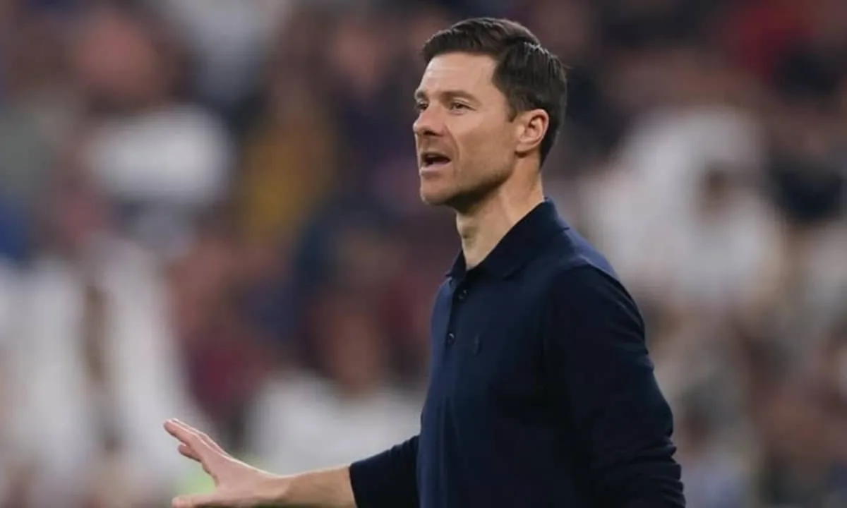 xabi-alonso-confirma-baixa-de-emiliano-martinez-por-varias-semanas
