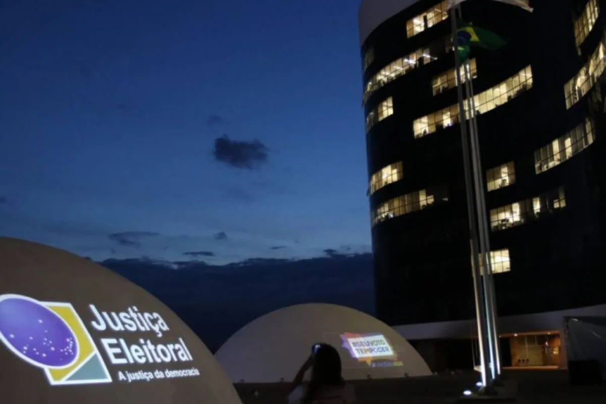 justica-eleitoral-seleciona-urnas-para-auditoria-no-2o-turno
