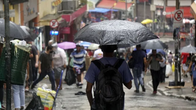 2º turno: chuva forte atinge Sul e Sudeste. Norte e Nordeste terão calor