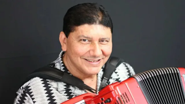 Aos 72 anos, morre Oswaldinho do Acordeon após 60 anos de música