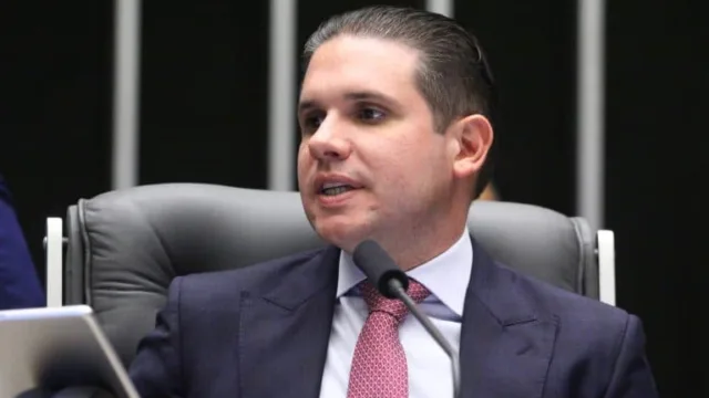 Hugo Motta saúda vitória de Lula com 51,78% dos votos válidos