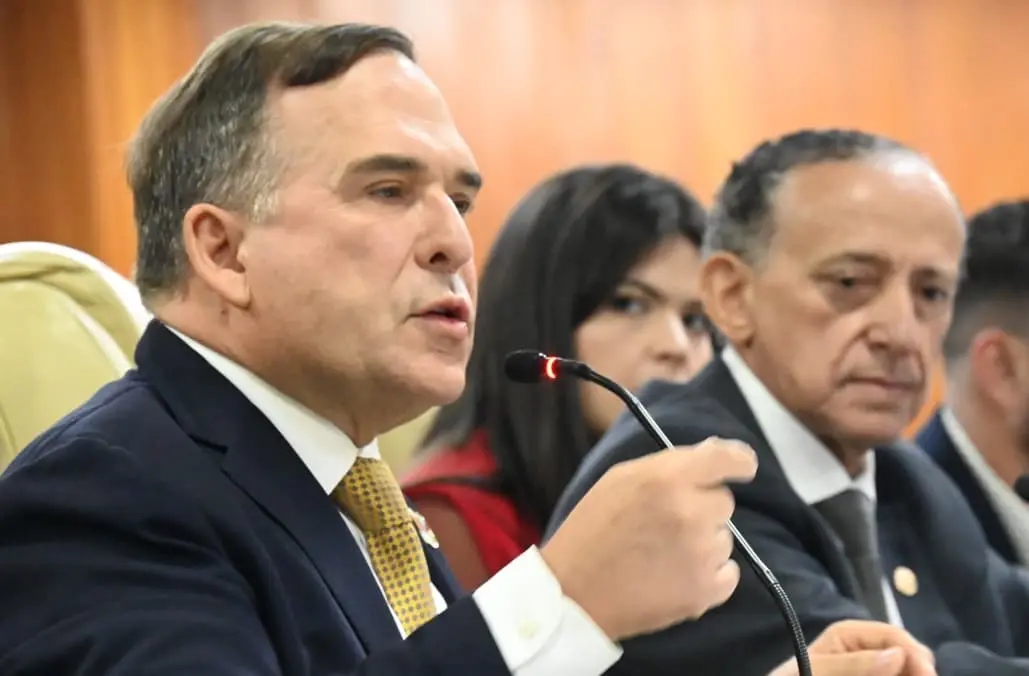 “nao-vou-aceitar-que-os-mais-pobres-paguem-a-mesma-taxa-do-lixo-que-os-ricos”,-afirma-sandro-mabel