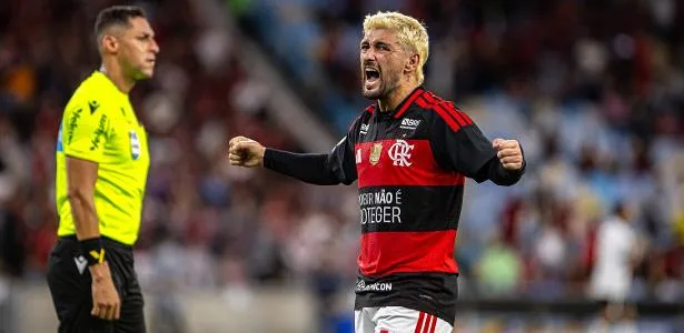 Fla faz de pênalti no fim, vence Atlético no sufoco e ultrapassa Palmeiras – UOL