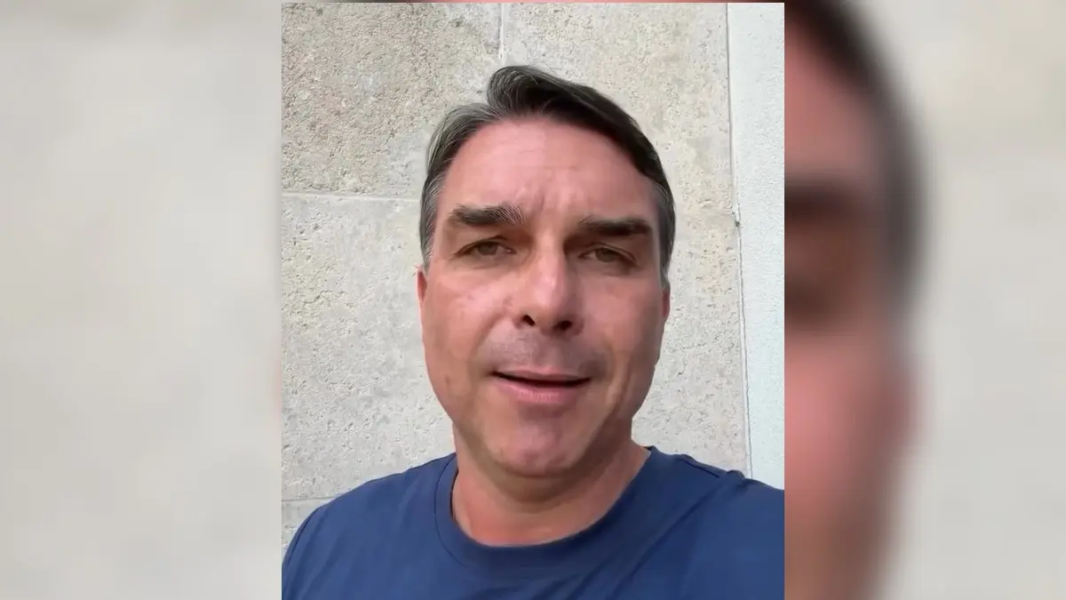 flavio-bolsonaro-disse,-na-segunda-feira,-que-nunca-pensou-em-sair-do-pais