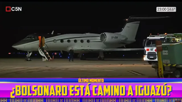 Flávio Bolsonaro e família cruzaram fronteira e seguiram em voo privado para o Equador, diz Migração argentina – G1