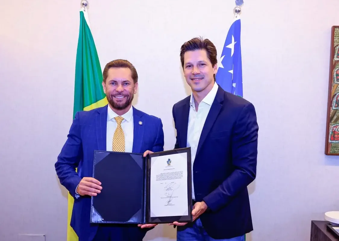daniel-vilela-inicia-licenca-e-passa-cargo-a-bruno-peixoto