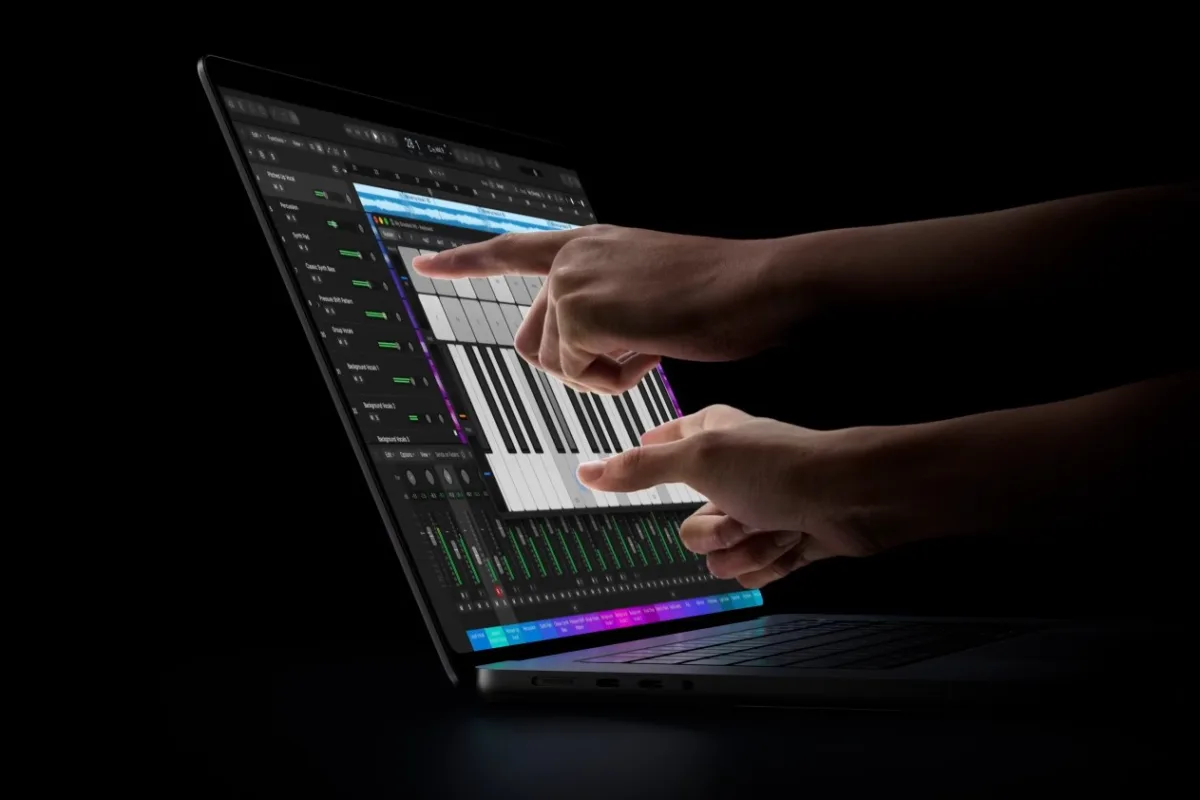 apple-lanca-seu-primeiro-notebook-com-tela-sensivel-ao-toque;-versao-mais-cara-custa-r$-180-mil