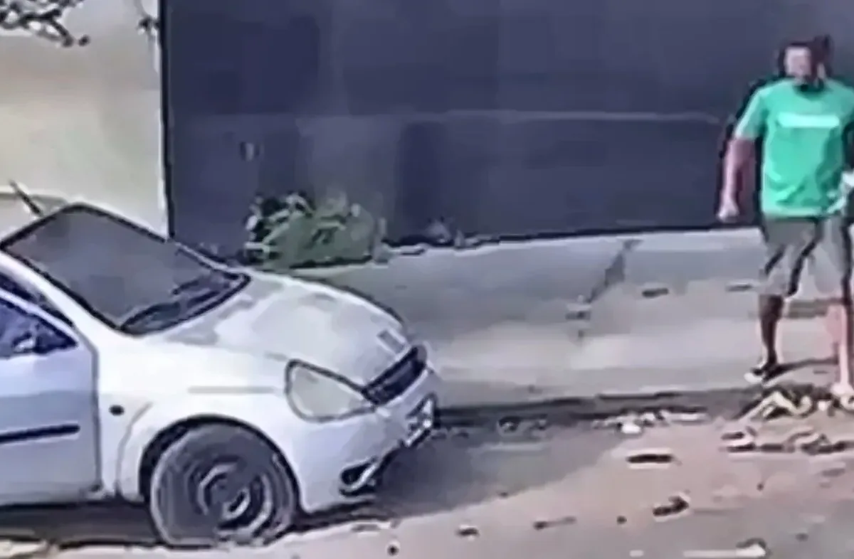 “deu-vontade”:-homem-em-situacao-de-rua-e-preso-por-incendiar-carro-que-invadiu-para-passar-a-noite-em-goiania
