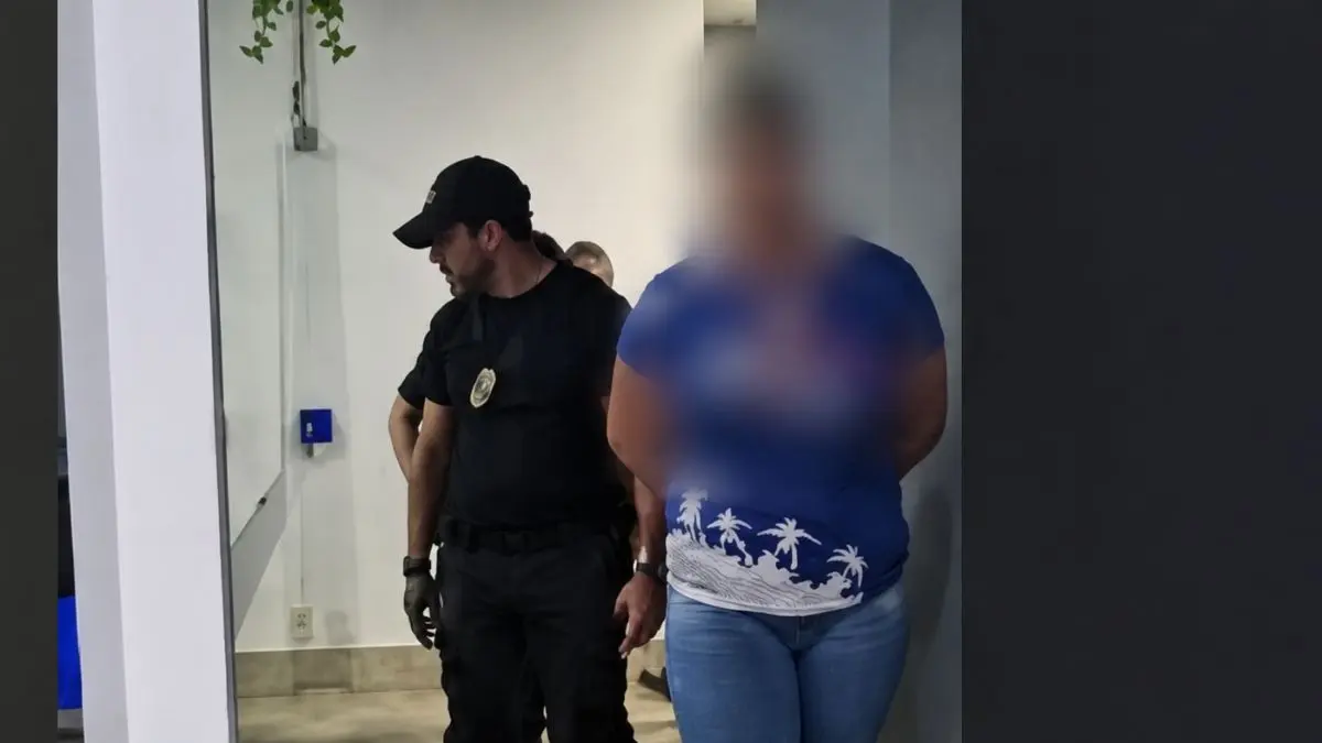funcionaria-e-presa-suspeita-de-desviar-r$-1,48-milhao-de-empresa-em-goiania