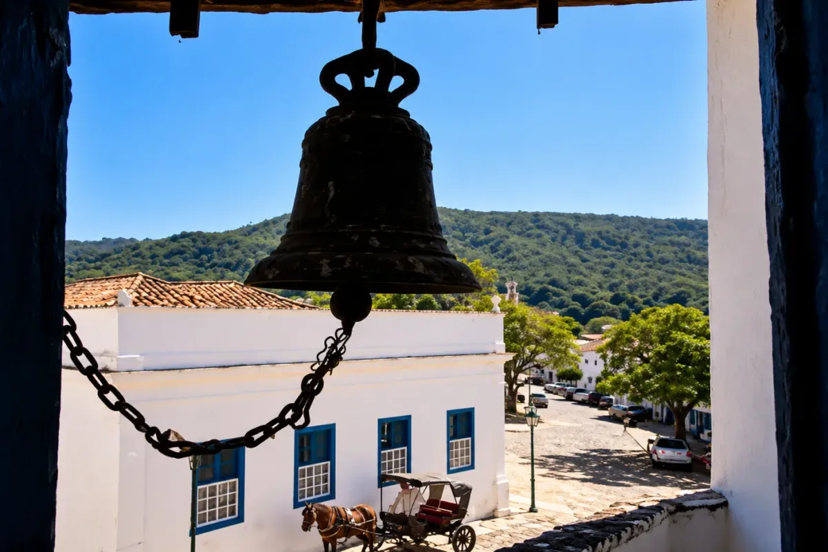 antes-do-whatsapp,-sinos-avisavam-quando-padre-estava-atrasado-na-antiga-capital-de-goias;-conheca-historia